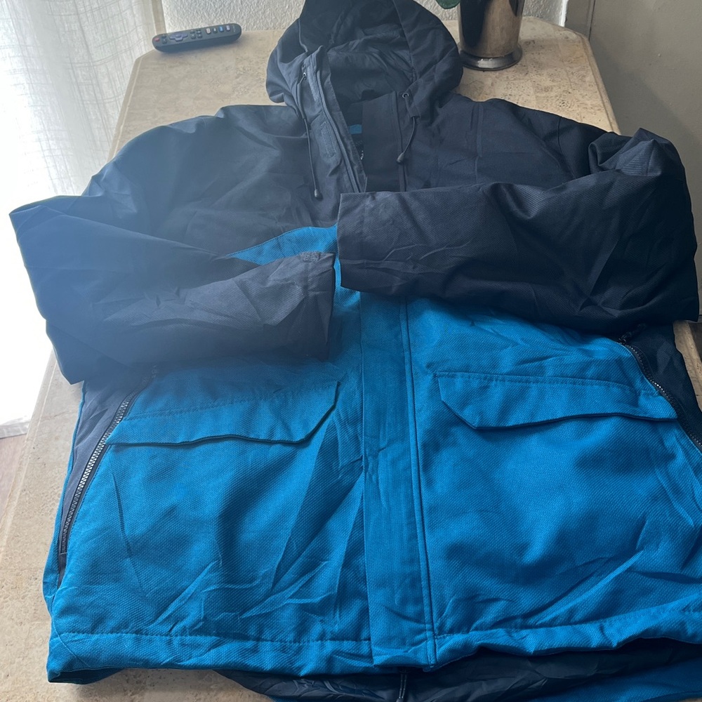 Men's Blue and Black Jacket